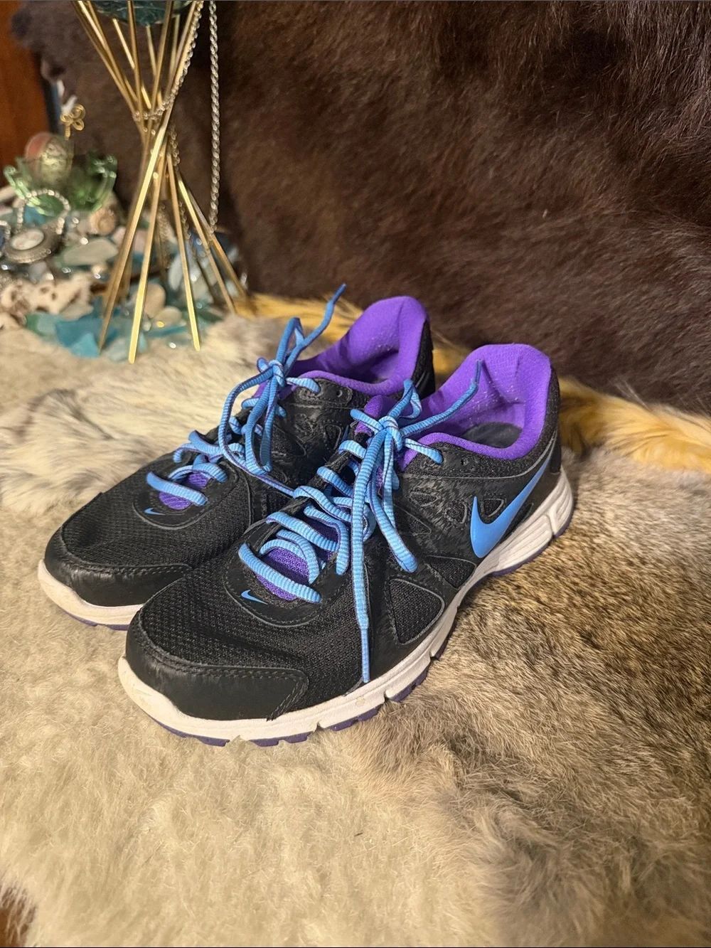 Nike Black Running Shoes with Blue Swoosh and Purple Lining 7.5 (UBUPK)